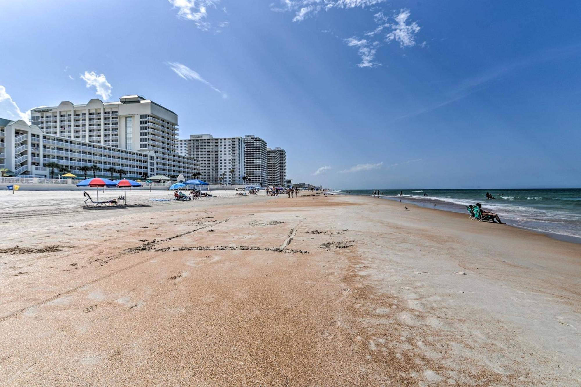 Dreamy Daytona Studio With Beach Access! دايتونا بيتش المظهر الخارجي الصورة