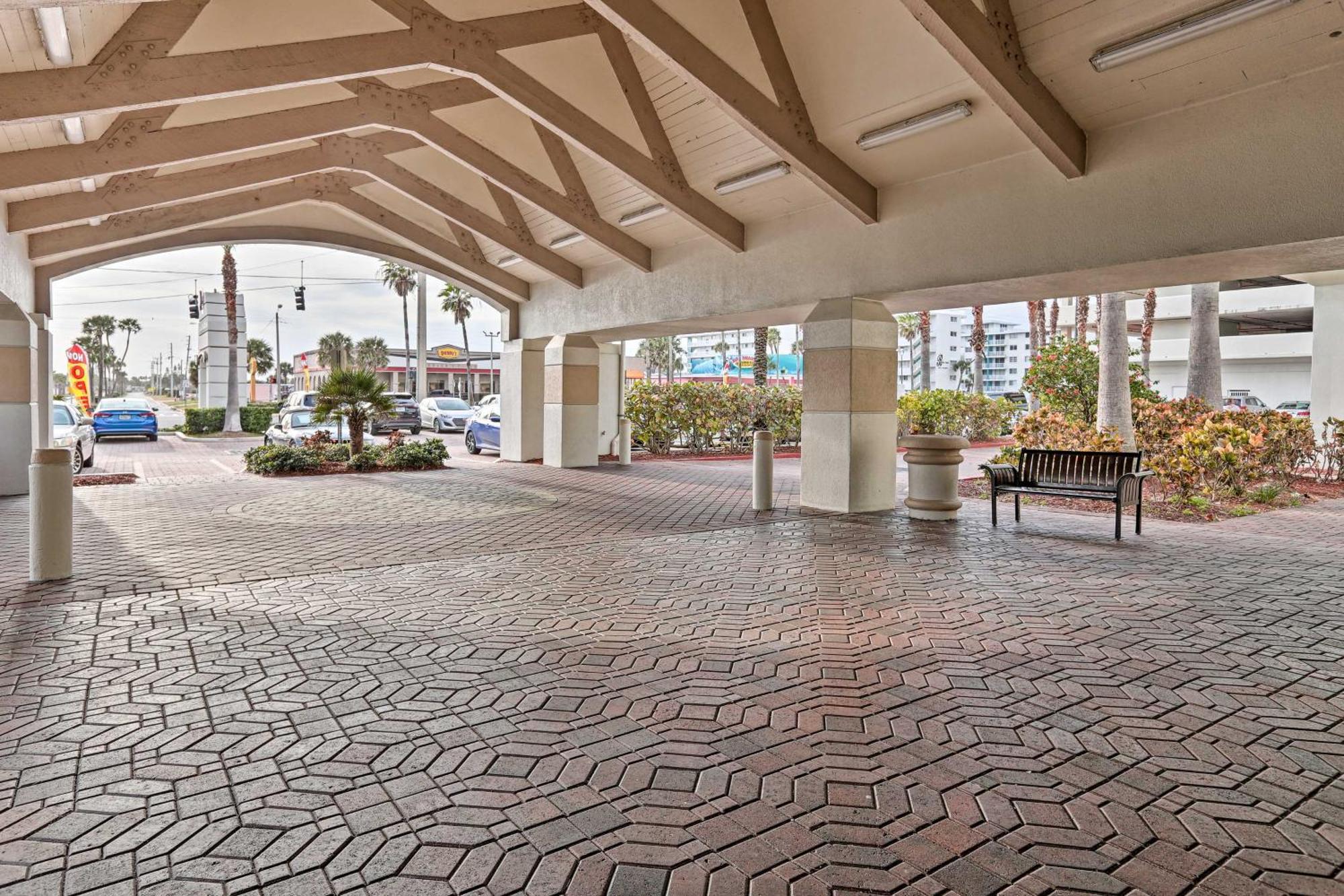 Dreamy Daytona Studio With Beach Access! دايتونا بيتش المظهر الخارجي الصورة